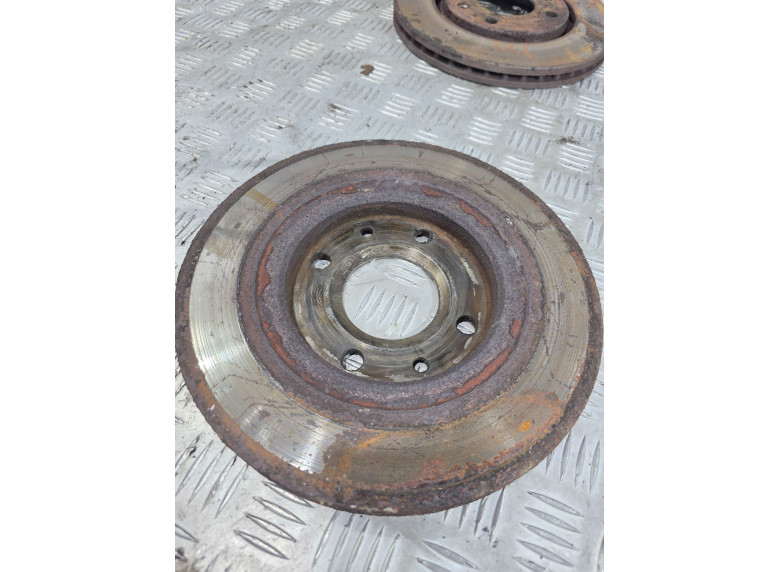 Диск тормозной передний к Peugeot 406, 2001г.