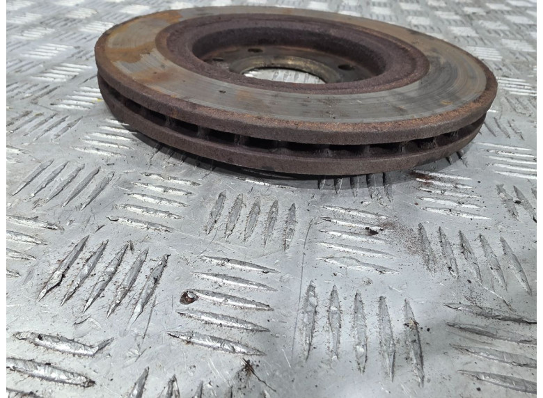 Диск тормозной передний к Peugeot 406, 2001г.