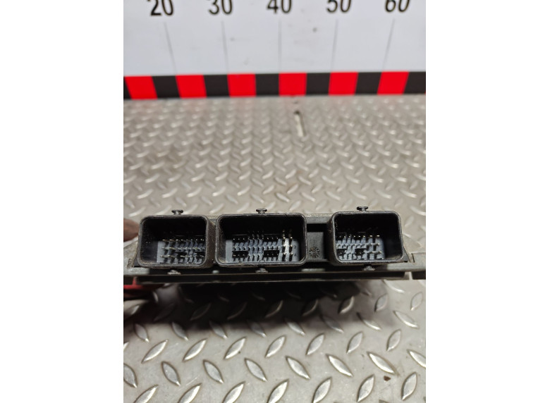 Блок управления двигателем к Renault Twingo, 2008г.