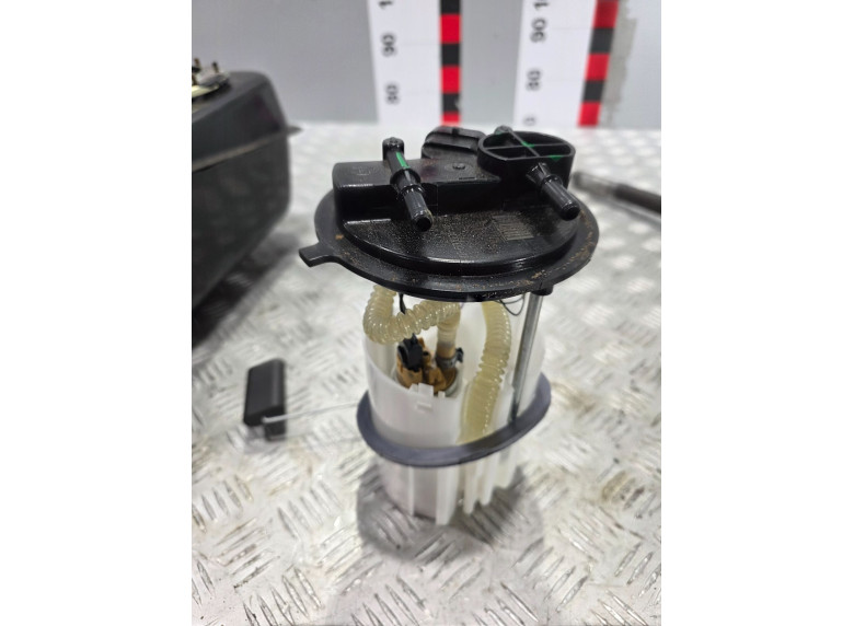 Насос топливный к Lada Niva Travel, 2023г.