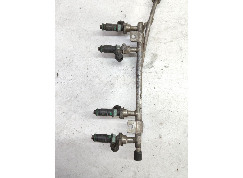 Топливная рампа к Lada Granta, 2018г.