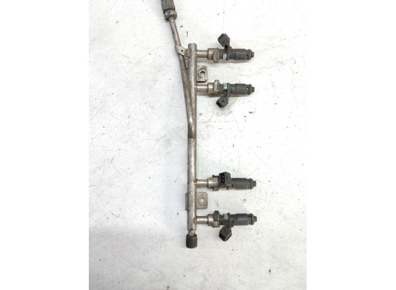 Топливная рампа к Lada Granta, 2018г.