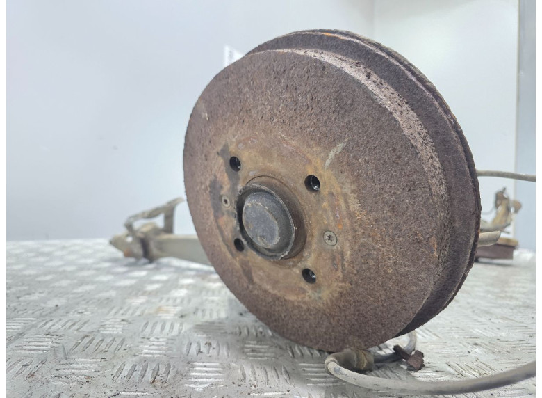 Ступица задняя левая к Peugeot 406, 2001г.