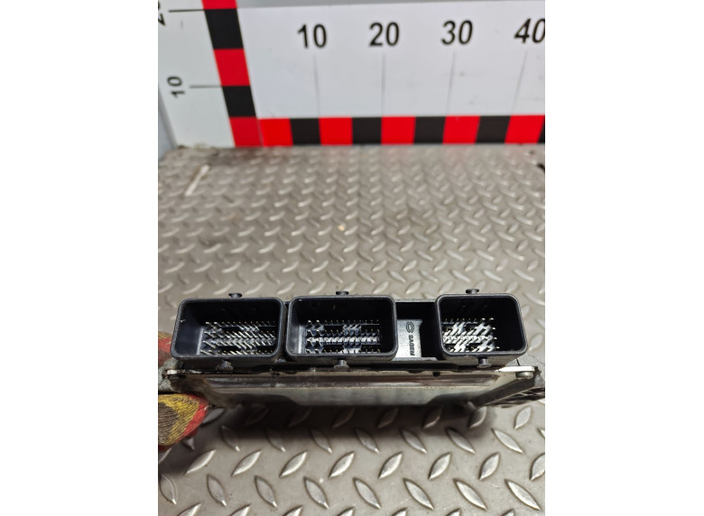 Блок управления двигателем к Renault Megane, 2005г.