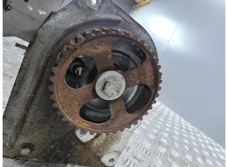 Шестерня распредвала к Renault Trafic, 2004г.