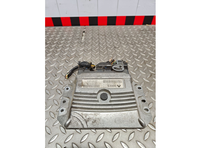 Блок управления двигателем к Renault Megane, 2005г.