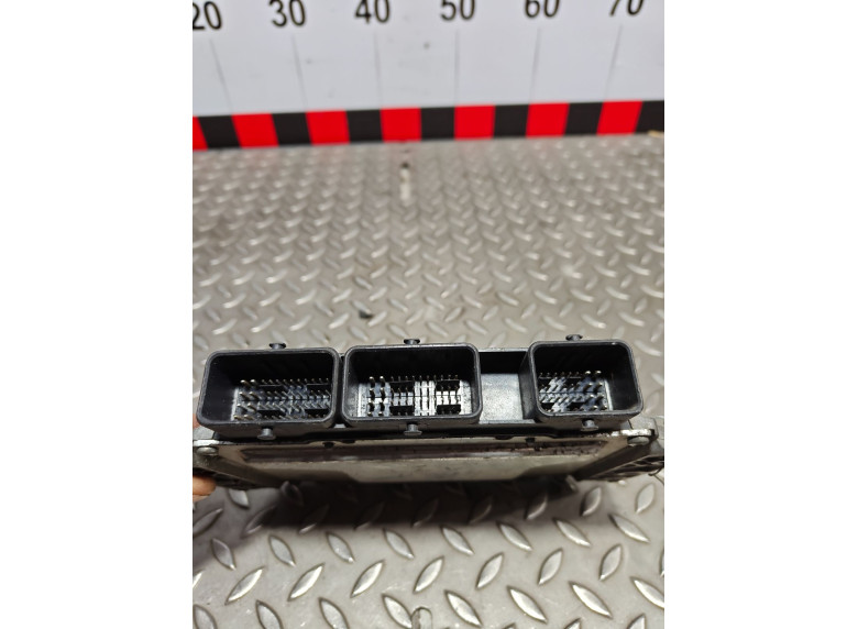 Блок управления двигателем к Renault Clio, 2005г.