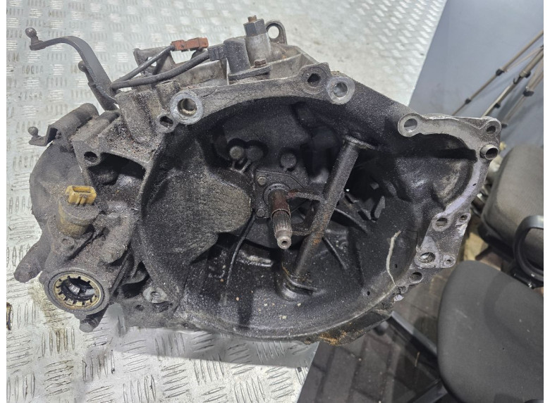КПП механическая (МКПП) к Peugeot 406, 2001г.