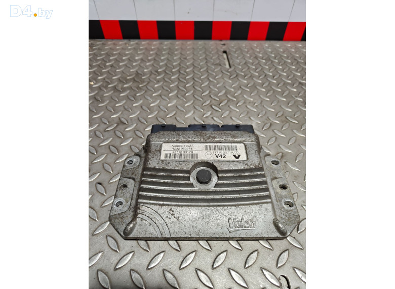 Блок управления двигателем к Dacia Sandero 2013 г.