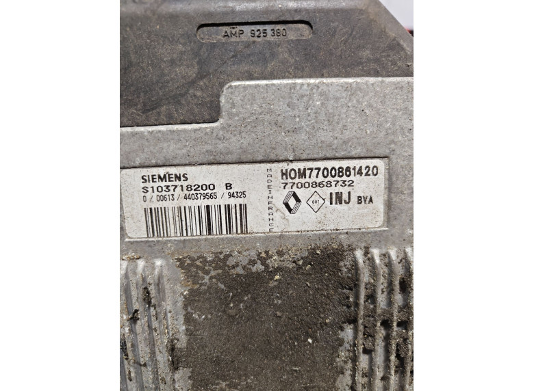 Блок управления двигателем к Renault Safrane, 1998г.