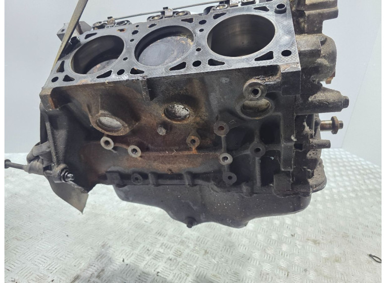 Блок цилиндров к Chrysler Voyager, 1999г.