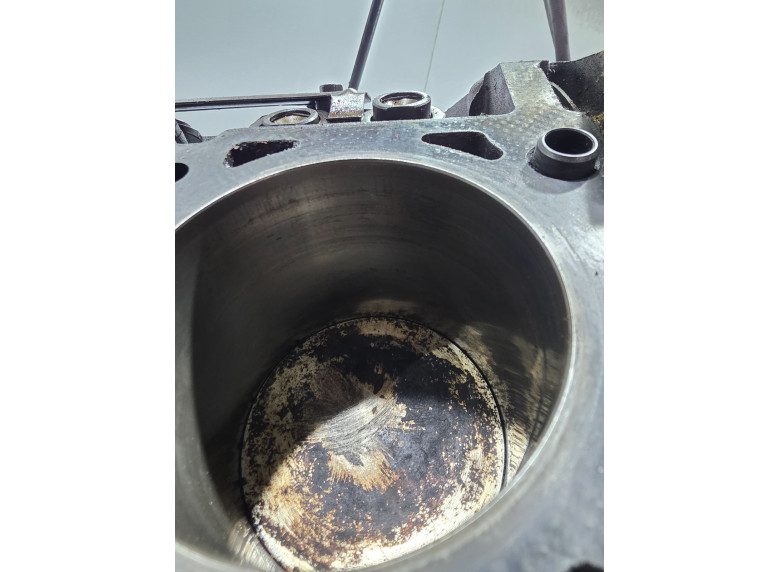 Блок цилиндров к Chrysler Voyager, 1999г.