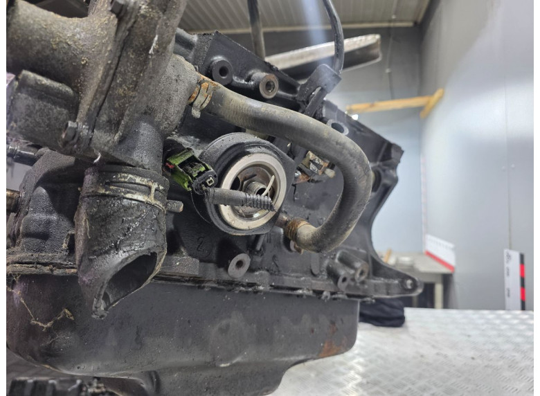 Блок цилиндров к Chrysler Voyager, 1999г.