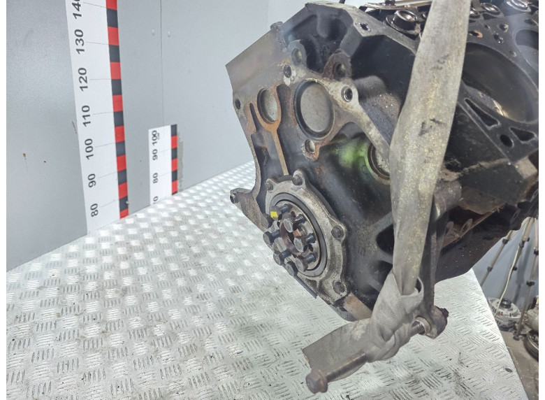 Блок цилиндров к Chrysler Voyager, 1999г.