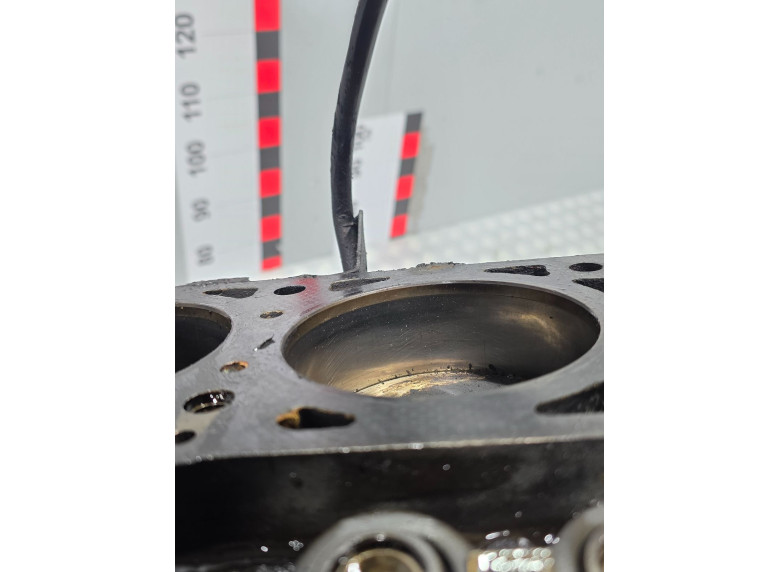 Блок цилиндров к Chrysler Voyager, 1999г.