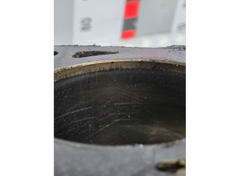 Блок цилиндров к Chrysler Voyager, 1999г.