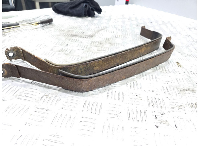 Крепление топливного бака к Opel Corsa, 2003г.