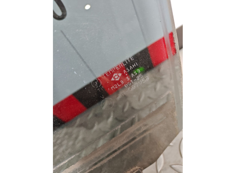 Стекло двери задней левой к Daihatsu Terios, 2007г.