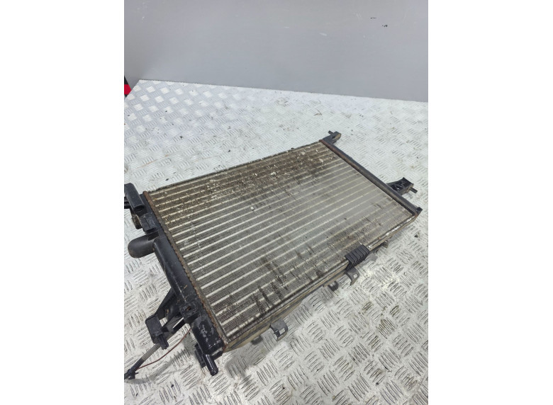 Радиатор (основной) к Opel Corsa, 2003г.