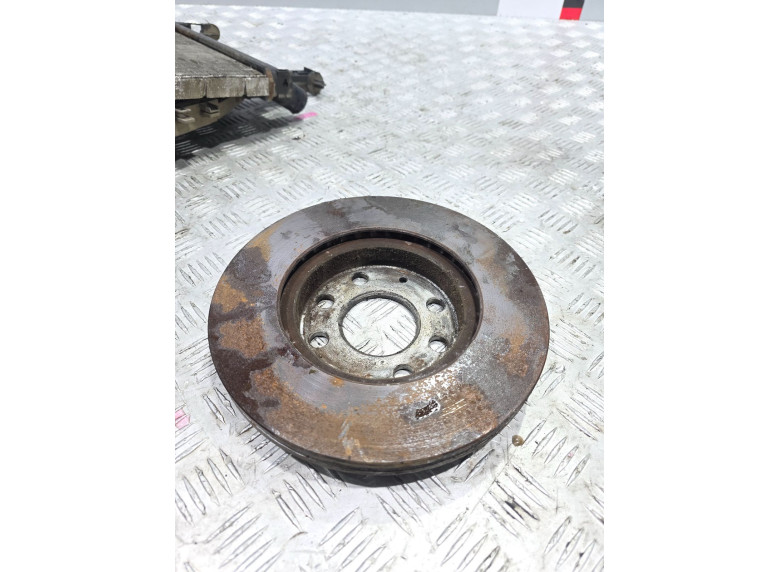 Диск тормозной передний к Opel Corsa, 2003г.