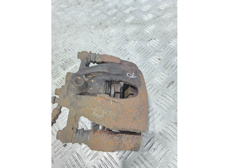 Суппорт передний правый к Opel Corsa, 2003г.