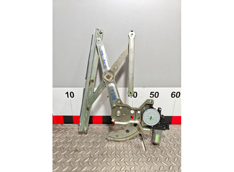 Стеклоподъемник электрический передний правый к Suzuki Alto, 2010г.