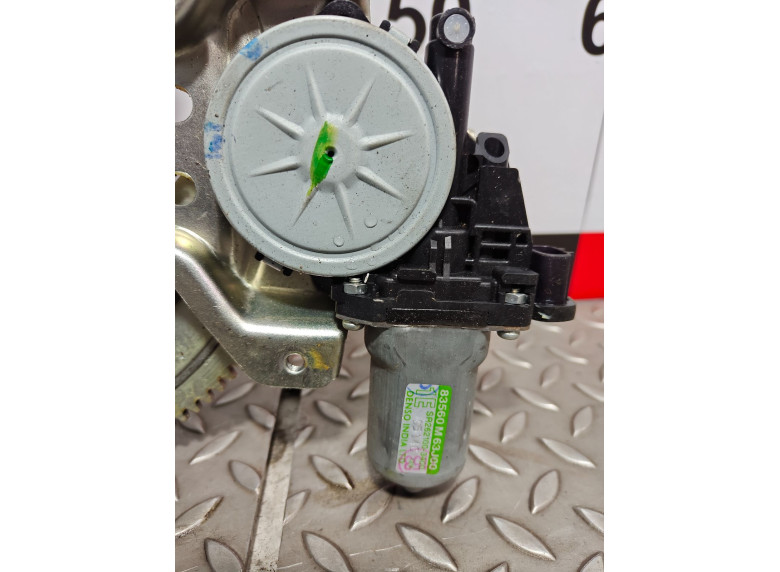 Стеклоподъемник электрический передний правый к Suzuki Alto, 2010г.