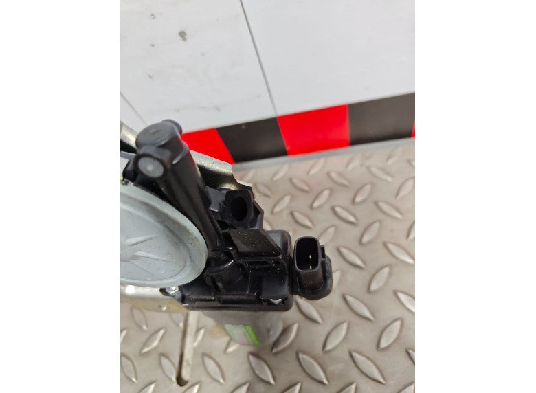 Стеклоподъемник электрический передний правый к Suzuki Alto, 2010г.