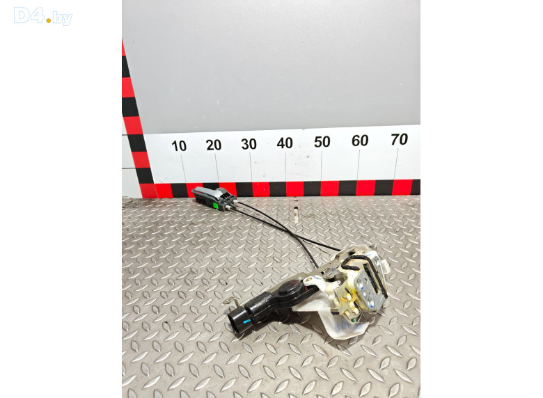 Замок двери передней правой к Suzuki Alto 2010 г.