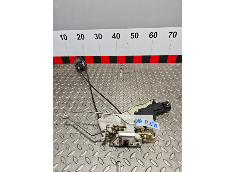 Замок двери передней правой к Suzuki Alto, 2010г.