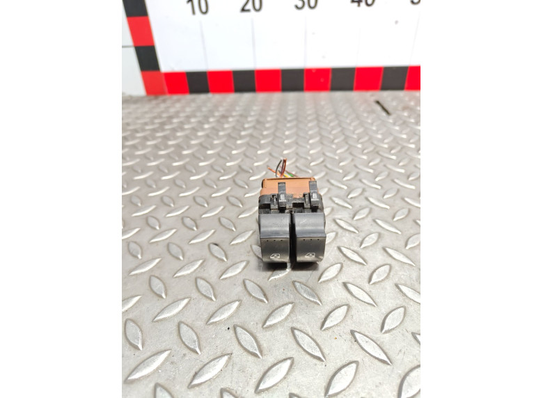 Кнопка стеклоподъемника к Renault Espace, 2009г.