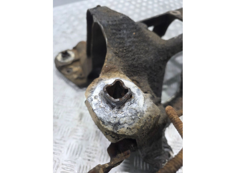 Балка подвески передняя (подрамник) к Chrysler Voyager, 1998г.