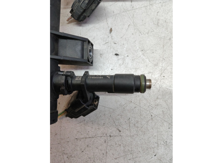 Форсунка к Citroen C5, 2007г.