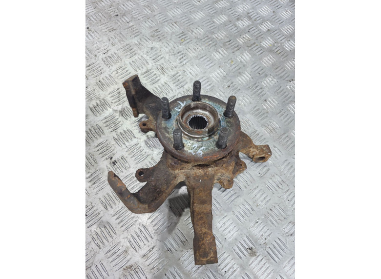 Кулак поворотный правый к Chrysler Voyager, 1998г.