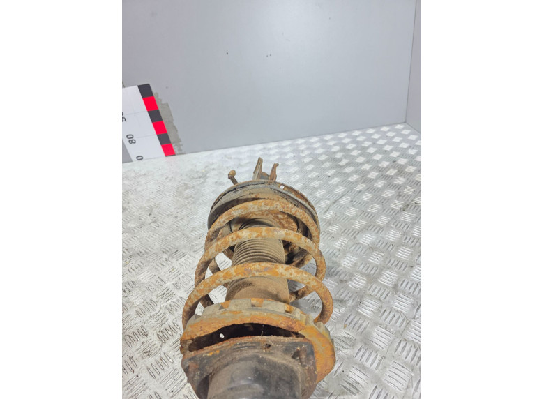 Пружина передняя к Chrysler Voyager, 1998г.