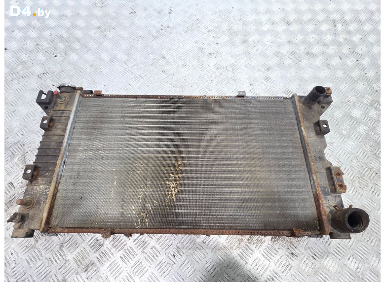 Радиатор (основной) к Chrysler Voyager 1998 г.