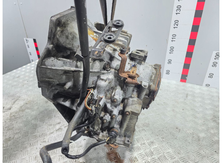 КПП автоматическая (АКПП) к Chrysler Voyager, 1998г.