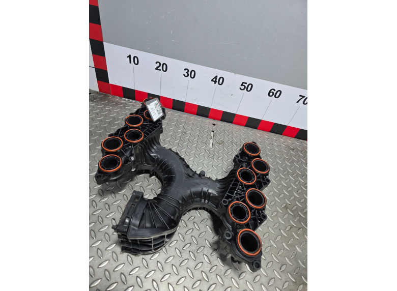 Коллектор впускной к Audi Q7, 2015г.