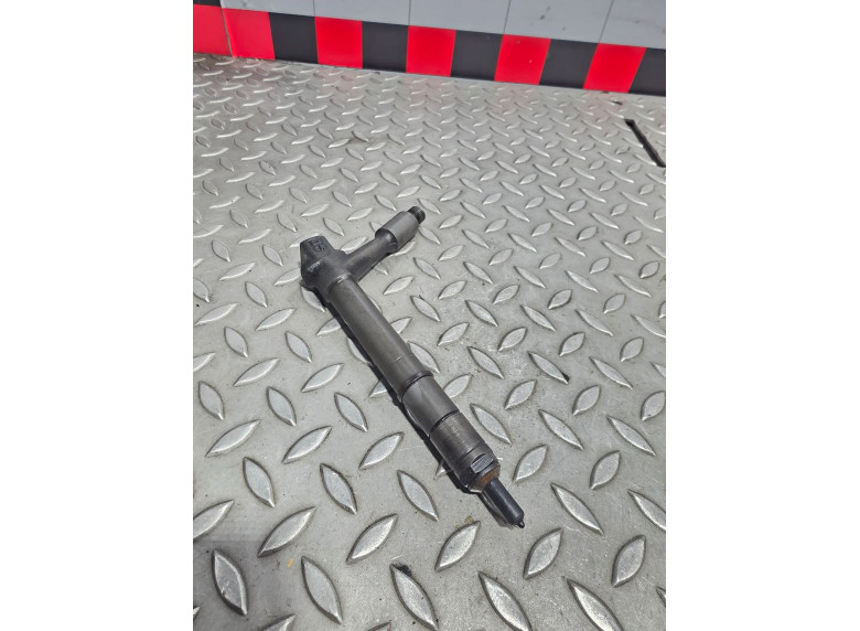 Форсунка к Opel Astra, 2001г.