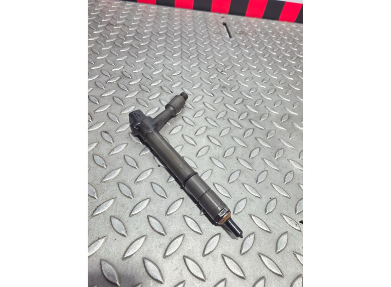 Форсунка к Opel Astra, 2001г.