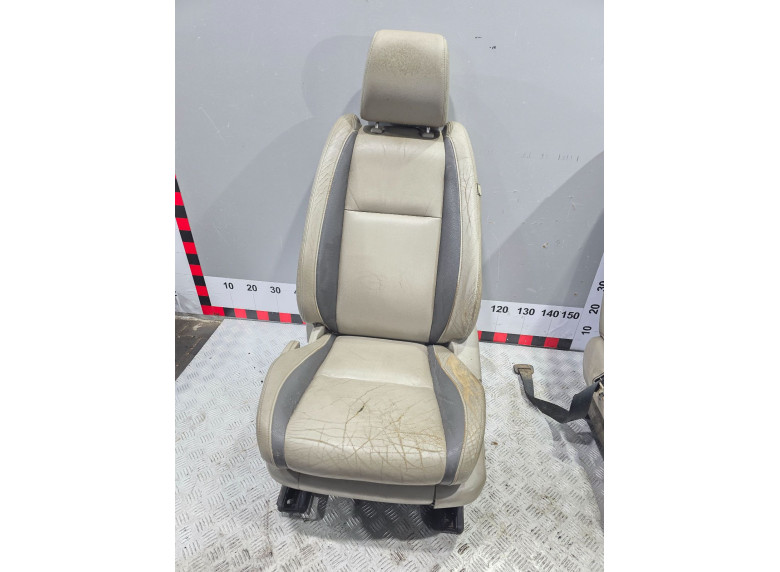 Сиденье переднее левое к Mazda CX9, 2007г.