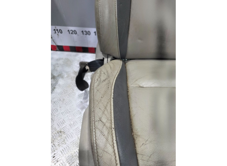 Сиденье переднее правое к Mazda CX9, 2007г.