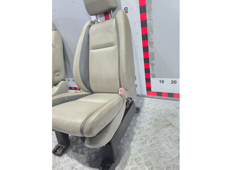 Сиденье переднее правое к Mazda CX9, 2007г.