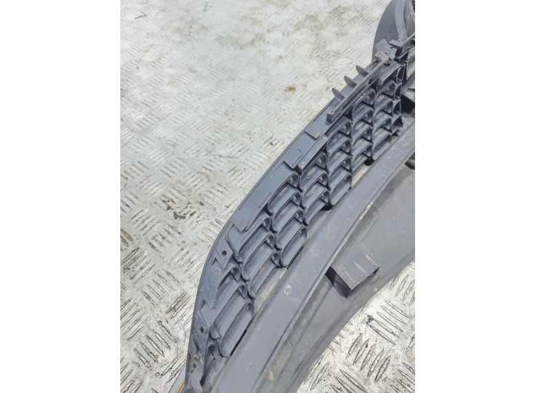 Решетка радиатора к Mazda CX9, 2007г.