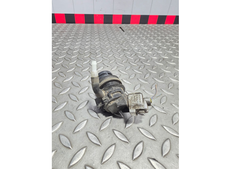 Насос (моторчик) омывателя стекла к Mazda CX9, 2007г.