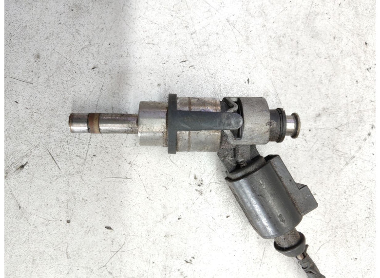 Форсунка к Volkswagen Touran, 2004г.