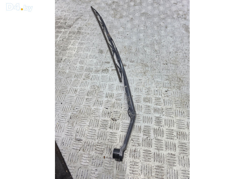 Щеткодержатель (поводок стеклоочистителя, дворник) к Mazda CX9 2007 г.