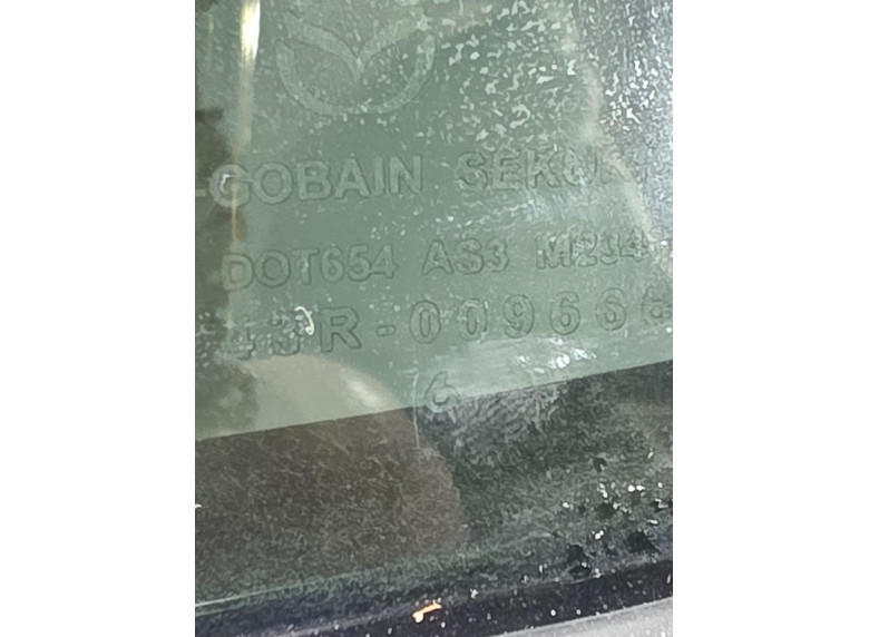 Стекло двери задней левой к Mazda CX9, 2007г.