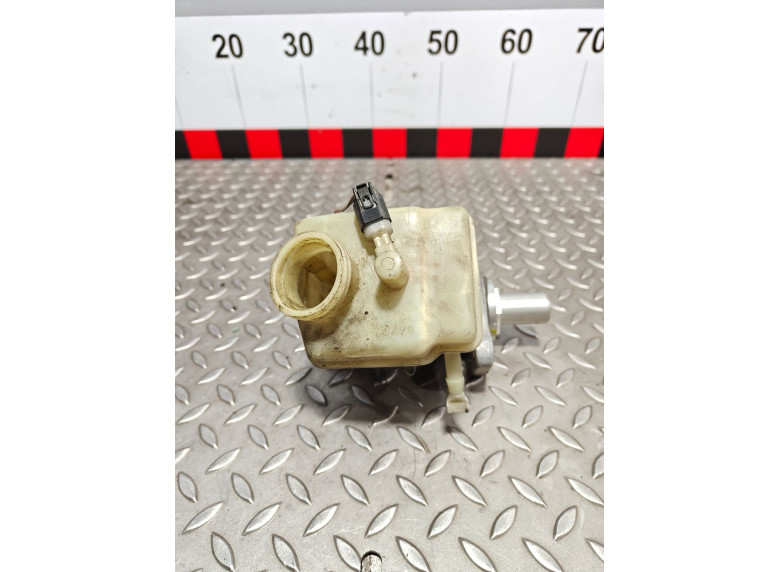 Цилиндр тормозной главный к Mercedes A W168, 2003г.