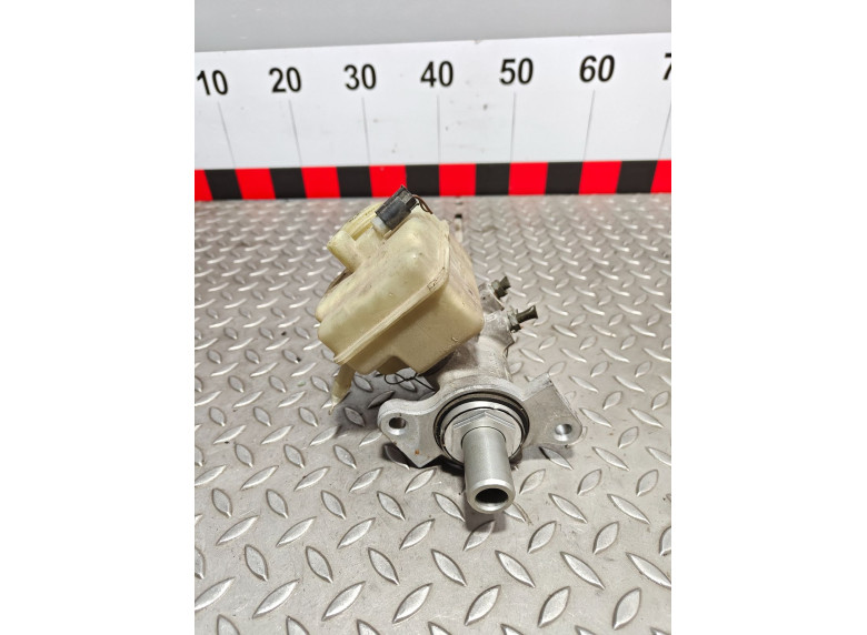 Цилиндр тормозной главный к Mercedes A W168, 2003г.